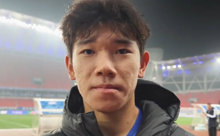 kaiyun体育-三镇小将姜利勋：中超首秀还是有点放不开，教练一直在给我鼓励