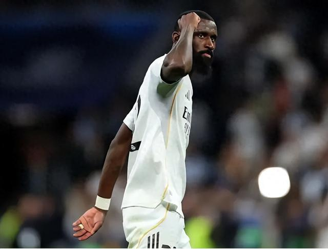 开云平台登录-1年3次受伤！皇马33岁悍将重返巅峰：防死哈兰德 再当核心|吕迪格|曼城|欧冠|埃尔林-哈兰德|皇家马德里_新浪体育_新浪新闻